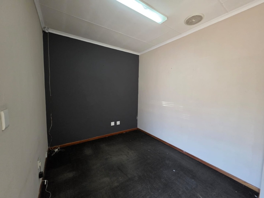 To Let Commercial Property for Rent in Bethlehem Free State